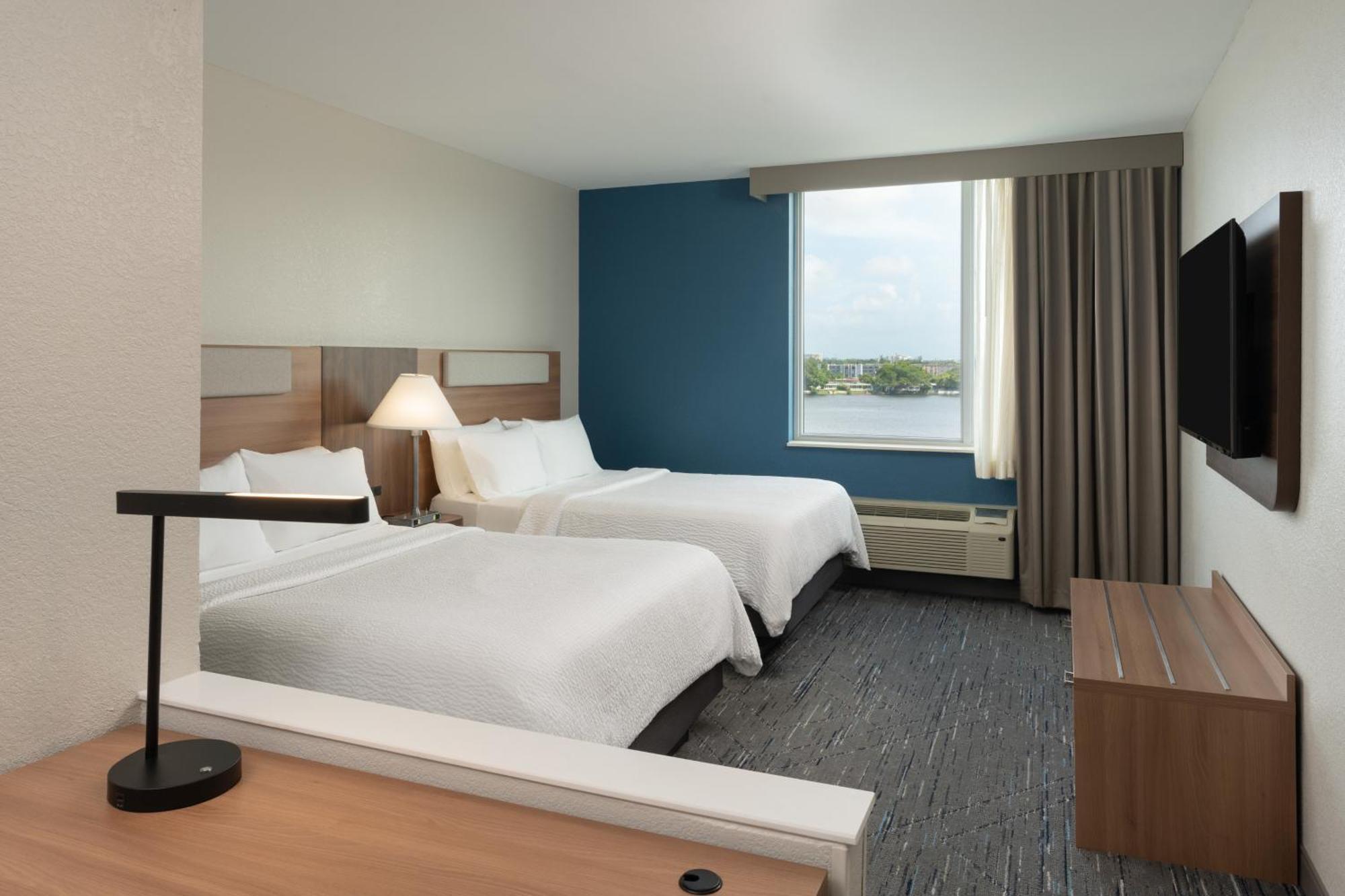 Express Airport-blue Lagoon Area By Ihg Miami Springs