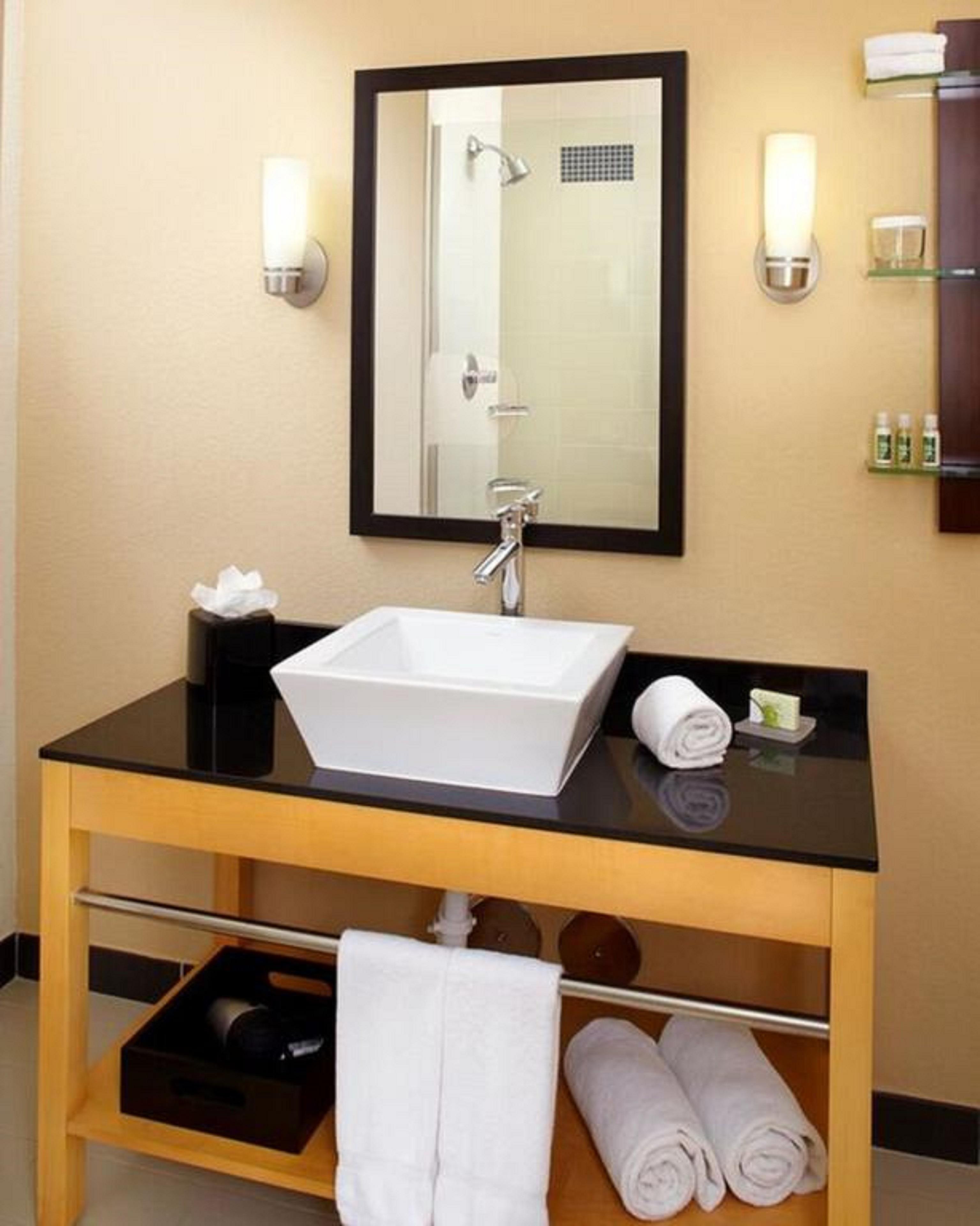 Express Miami Airport-blue Lagoon Area By Ihg Hotel 4*