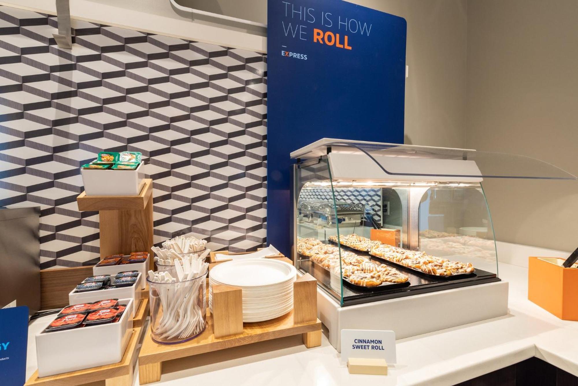 Hotel Express Miami Airport-blue Lagoon Area By Ihg