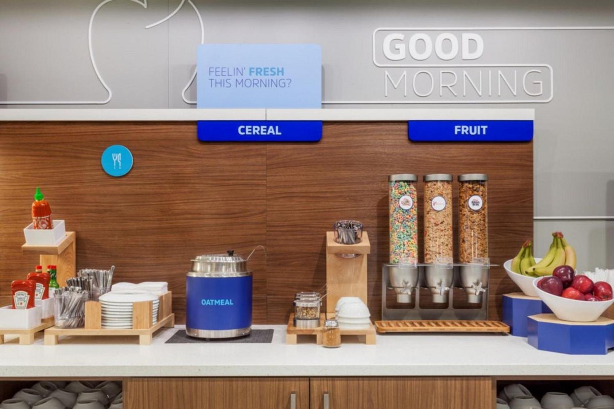 Express Miami Airport-blue Lagoon Area By Ihg Hotel 4*