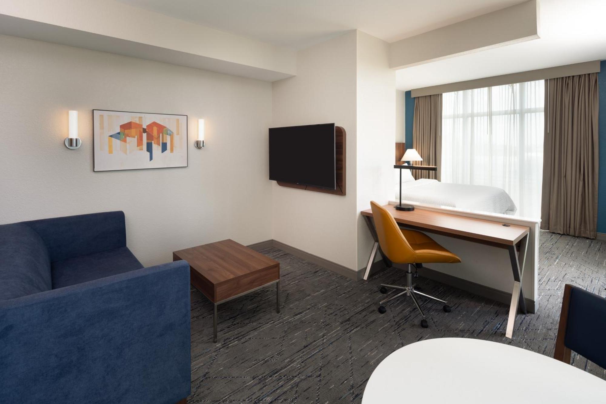 Express Miami Airport-blue Lagoon Area By Ihg