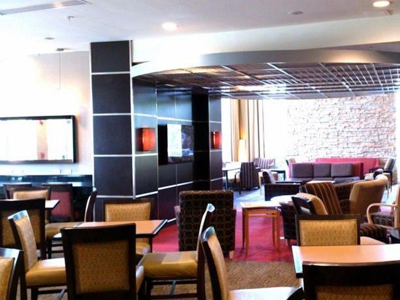 Hotel Express Miami Airport-blue Lagoon Area By Ihg 4*