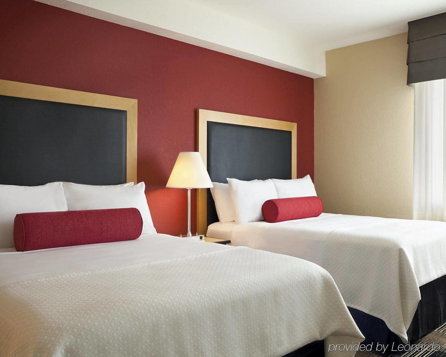 Hotel Express Airport-blue Lagoon Area By Ihg Miami Springs