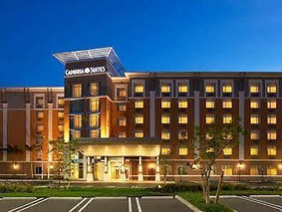 Express Miami Airport-blue Lagoon Area By Ihg